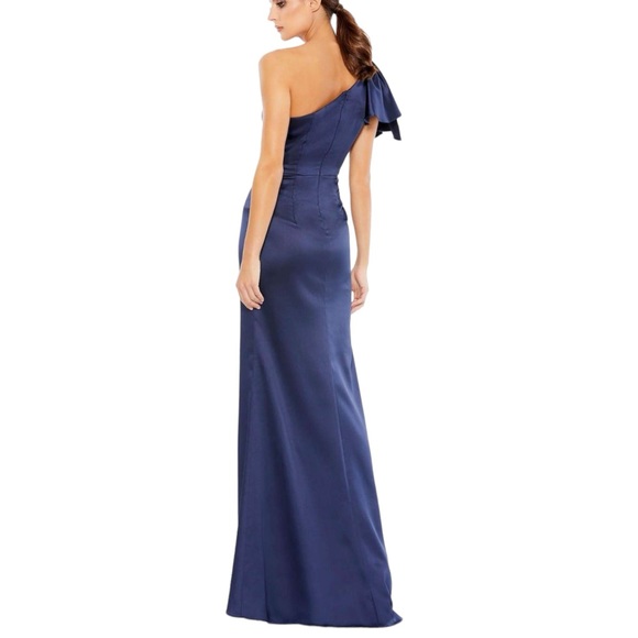 Ieena For Mac Duggal One Shoulder Bow Detail Navy Satin Gown 12 LN worn once - Picture 2 of 9